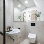 דירה Modern In The Heart Of Old Town With Free Parking By Urban Rent