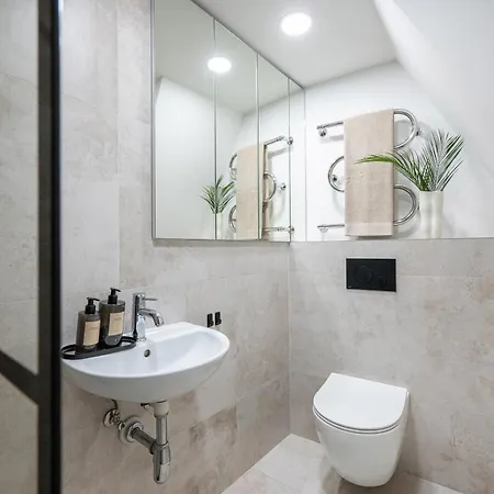 アパート Modern In The Heart Of Old Town With Free Parking By Urban Rent