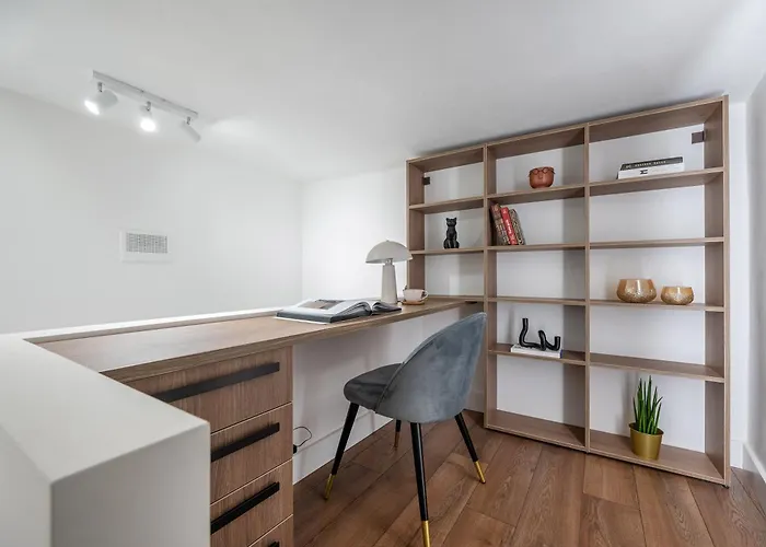 Διαμέρισμα Modern In The Heart Of Old Town With Free Parking By Urban Rent *