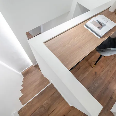 Modern In The Heart Of Old Town By Urban Rent *