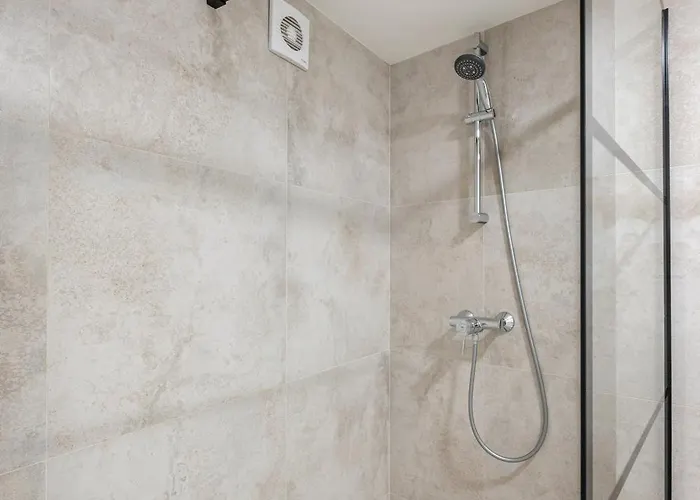 Modern In The Heart Of Old Town With Free Parking By Urban Rent Apartamento