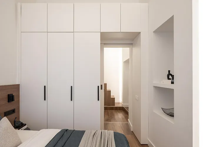 Apartamento Modern In The Heart Of Old Town With Free Parking By Urban Rent