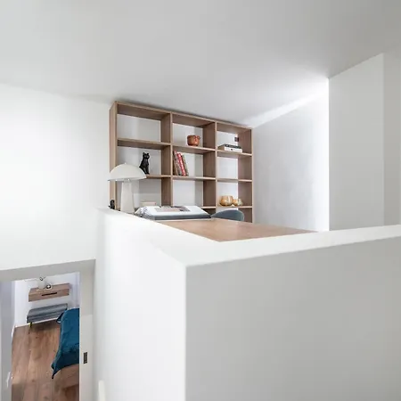 Modern In The Heart Of Old Town With Free Parking By Urban Rent Apartment